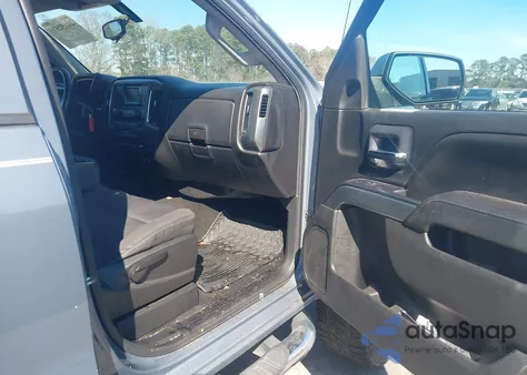 2015 Chevrolet Silverado 1500 1Lt z USA, uszkodzony, nr VIN 3GCUKREC7FG313716